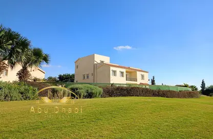 Villa - 5 Bedrooms - 5 Bathrooms for rent in Madinaty - Cairo