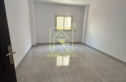 Apartment - 2 Bedrooms - 2 Bathrooms for rent in 8th District - Sheikh Zayed City - Giza