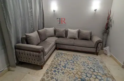 Apartment - Studio - 1 Bathroom for sale in Palm Hills Village Gate - South Investors Area - New Cairo City - Cairo