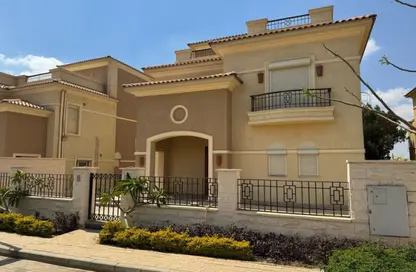 Villa - 5 Bedrooms - 6 Bathrooms for sale in Stone Park - 5th Settlement Compounds - The 5th Settlement - New Cairo City - Cairo
