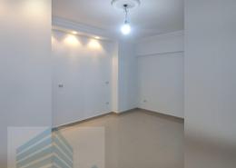 شقة - 3 غرف نوم - 1 حمام for للايجار in شارع الفريد ليان - رشدي - حي شرق - الاسكندرية