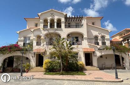 Villa - 7 Bedrooms - 5 Bathrooms for sale in Jewar Compound - King Mariout - Hay Al Amereyah - Alexandria