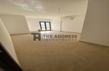 Apartment - 2 Bedrooms - 2 Bathrooms for sale in Fifth Square - The 5th Settlement - New Cairo City - Cairo