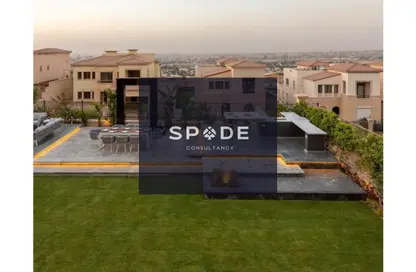 شقة - 4 غرف نوم - 4 حمامات للبيع في طريق اب تاون كايرو - الاباجية - حي الخليفة - القاهرة