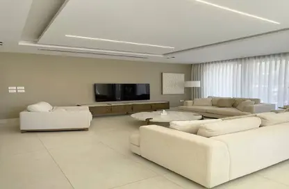 شقة - 3 غرف نوم - 3 حمامات للبيع في زايد 2000 - الحي الرابع - الشيخ زايد - الجيزة