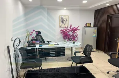 Office Space - Studio - 1 Bathroom for rent in Albert Al Awal St. - Smouha - Hay Sharq - Alexandria