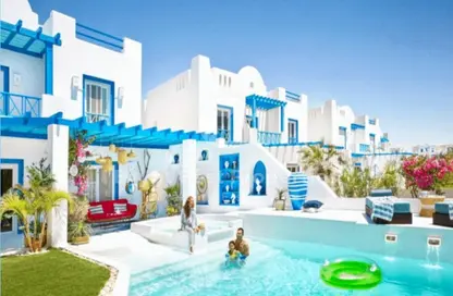 Chalet - 2 Bedrooms - 3 Bathrooms for sale in Mountain View - Ras Al Hekma - North Coast