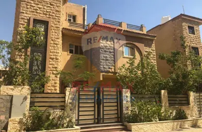 Villa - 4 Bedrooms - 3 Bathrooms for sale in Green Belt - 6 October City - Giza