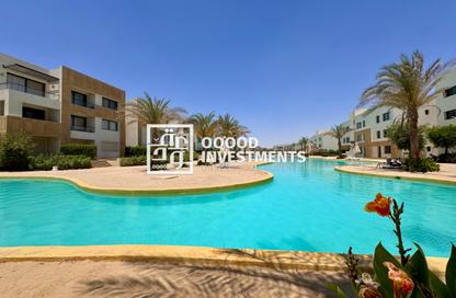 Chalet - 2 Bedrooms - 2 Bathrooms for sale in Azha - Al Ain Al Sokhna - Suez