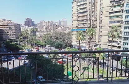 شقة - 4 غرف نوم - 4 حمامات للايجار في شارع محي الدين أبو العز - المهندسين - الجيزة