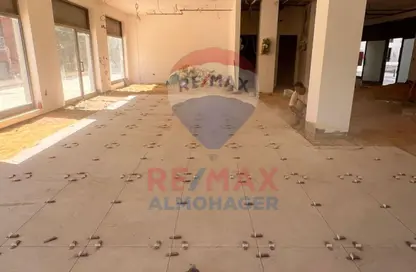 Office Space - Studio - 1 Bathroom for rent in The Courtyard - 12th District - Sheikh Zayed City - Giza