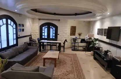 شقة - 2 غرف نوم - 2 حمامات للبيع في شارع 17 - الحي الخامس - التجمع الخامس - مدينة القاهرة الجديدة - القاهرة