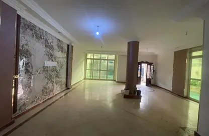 فيلا - 5 غرف نوم - 3 حمامات للبيع في الطريق الدائري - زهراء المعادي - حي المعادي - القاهرة