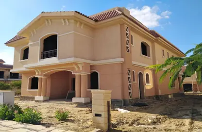 Villa - 4 Bedrooms - 4 Bathrooms for sale in Privado - Madinaty - Cairo