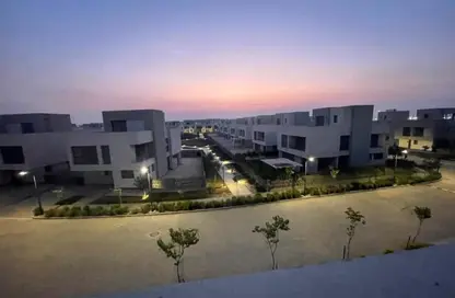 فيلا - 3 غرف نوم - 3 حمامات للبيع في كمبوند البروج - كمبوندات الشروق - مدينة الشروق - القاهرة