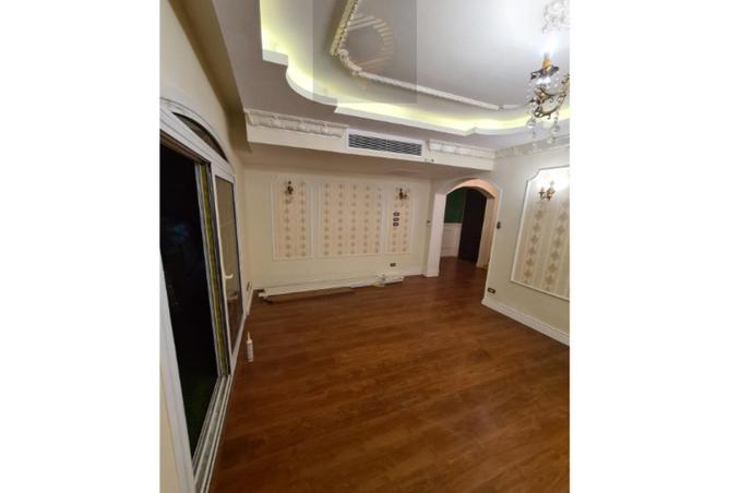 8060544 - Property Image 2