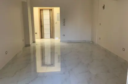 Apartment - 3 Bedrooms - 2 Bathrooms for rent in One Ninety Mall - South Teseen St. - The 5th Settlement - New Cairo City - Cairo