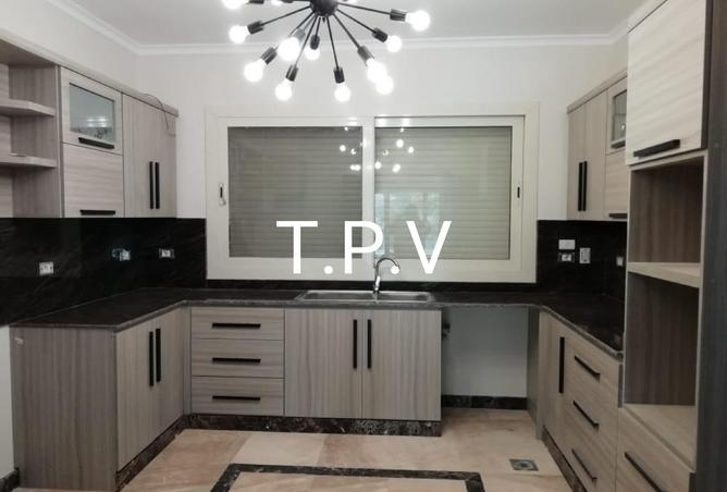 8008042 - Property Image 2