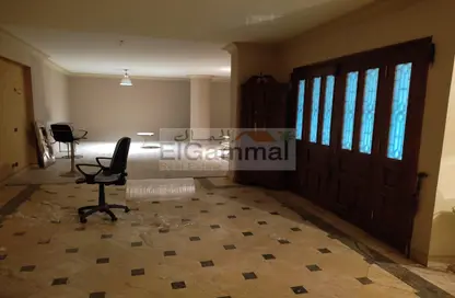 طابق كامل - استوديو - 3 حمامات للبيع في شيراتون المطار - النزهة - القاهرة