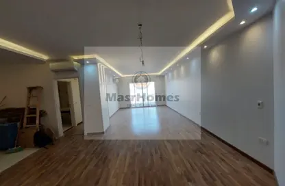 Apartment - 1 Bedroom - 2 Bathrooms for sale in Hyde Park - 5th Settlement Compounds - The 5th Settlement - New Cairo City - Cairo
