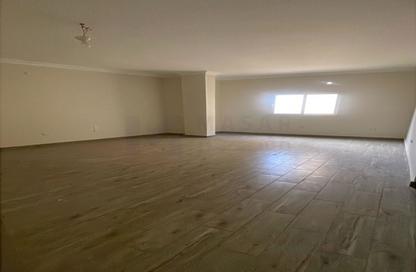 Apartment - 3 Bedrooms - 2 Bathrooms for rent in Ganoob El Acadimia - New Cairo City - Cairo