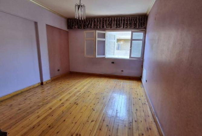 8143589 - Property Image 2