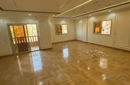 Apartment - 3 Bedrooms - 2 Bathrooms for sale in Al Narges 2 - Al Narges - New Cairo City - Cairo