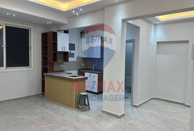 8065031 - Property Image 3