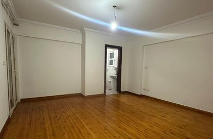 Apartment - 3 Bedrooms - 2 Bathrooms for rent in Omar Ibn Al Khattab St. - Almazah - Heliopolis - Masr El Gedida - Cairo