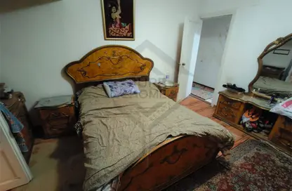 Apartment - 2 Bedrooms - 2 Bathrooms for sale in Damietta St. - Bolkly - Hay Sharq - Alexandria