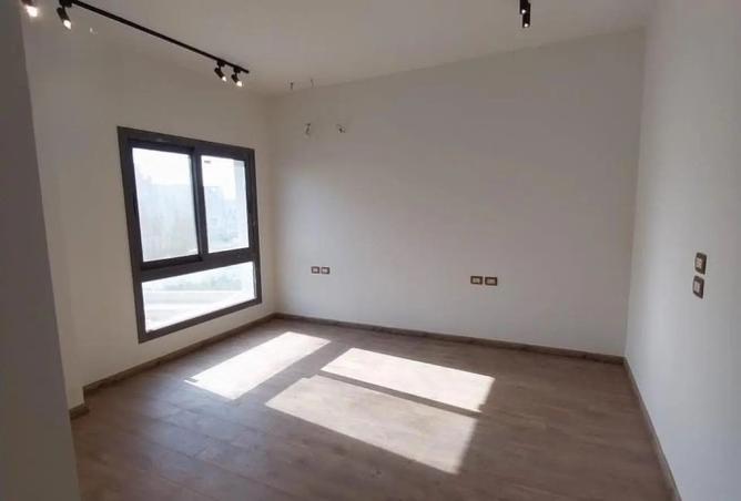 8282883 - Property Image 3