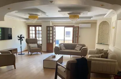 شقة - 4 غرف نوم - 2 حمامات للبيع في شارع محمد المقريف - المنطقة السادسة - مدينة نصر - القاهرة