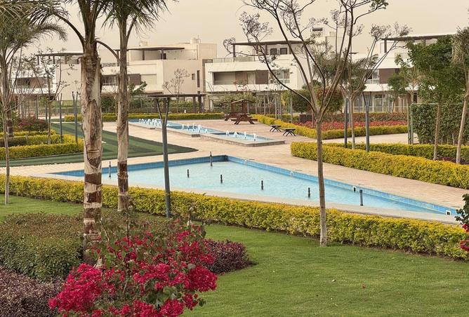 Villa - 3 Bedrooms - 3 Bathrooms for sale in Upville - Cairo Alexandria Desert Road - 6 October City - Giza