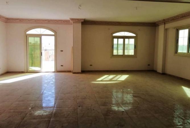 8300193 - Property Image 2