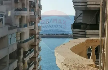 شقة - 3 غرف نوم - 2 حمامات للبيع في سيدي بشر - حي اول المنتزة - الاسكندرية