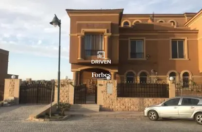 Villa - 5 Bedrooms - 5 Bathrooms for sale in Royal Meadows - Sheikh Zayed Compounds - Sheikh Zayed City - Giza