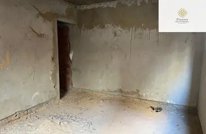 Shop - Studio - 1 Bathroom for sale in Abd Al Aziz Fahmy St. - Heliopolis Square - El Nozha - Cairo