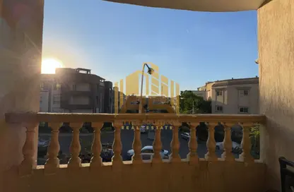 شقة - 3 غرف نوم - 3 حمامات للبيع في شارع يوسف صبري أبو طالب - الحي السابع - مدينة العبور - القليوبية