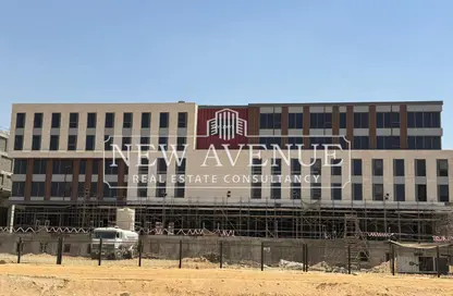 Office Space - Studio - 1 Bathroom for sale in Swan Lake Residence - 5th Settlement Compounds - The 5th Settlement - New Cairo City - Cairo
