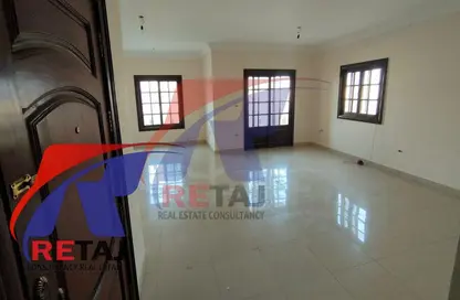 Apartment - 3 Bedrooms - 2 Bathrooms for rent in Al Shaimaa St. - Area F - Ganoob El Acadimia - New Cairo City - Cairo