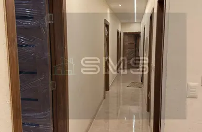 شقة - 4 غرف نوم - 3 حمامات للبيع في حى القرنفل - التجمع الخامس - مدينة القاهرة الجديدة - القاهرة
