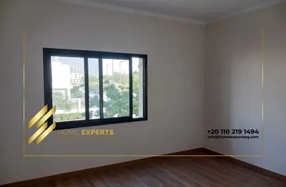 شقة - 3 غرف نوم - 3 حمامات للايجار في مون ريزيدنس - فيفث سكوير - التجمع الخامس - مدينة القاهرة الجديدة - القاهرة