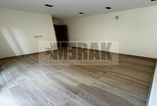 8176962 - Property Image 2