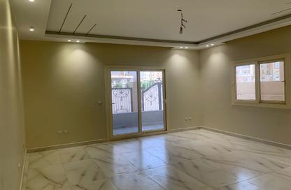 Apartment - 3 Bedrooms - 3 Bathrooms for rent in North Lotus - El Lotus - New Cairo City - Cairo
