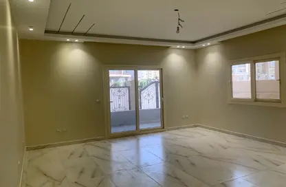 Apartment - 3 Bedrooms - 3 Bathrooms for rent in North Lotus - El Lotus - New Cairo City - Cairo
