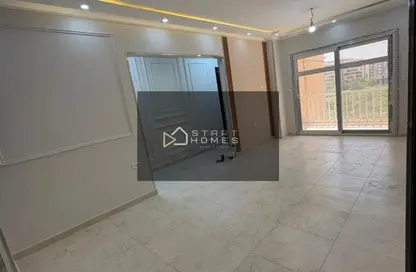 Apartment - 2 Bedrooms - 1 Bathroom for sale in Madinaty - Cairo