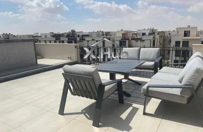 Penthouse - 3 Bedrooms - 4 Bathrooms for sale in The Courtyards - Sheikh Zayed Compounds - Sheikh Zayed City - Giza