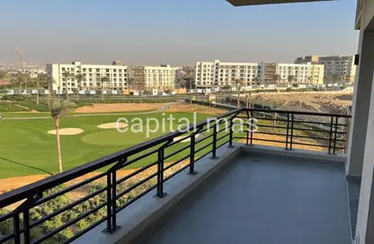 Apartment - 4 Bedrooms - 3 Bathrooms for rent in Uptown Cairo Road - Al Abageyah - El Khalifa - Cairo