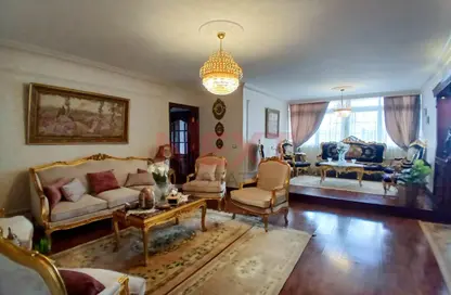 Apartment - 3 Bedrooms - 3 Bathrooms for sale in Kafr Abdo St. - Kafr Abdo - Roushdy - Hay Sharq - Alexandria