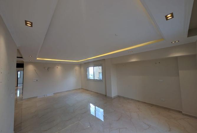 8074798 - Property Image 2